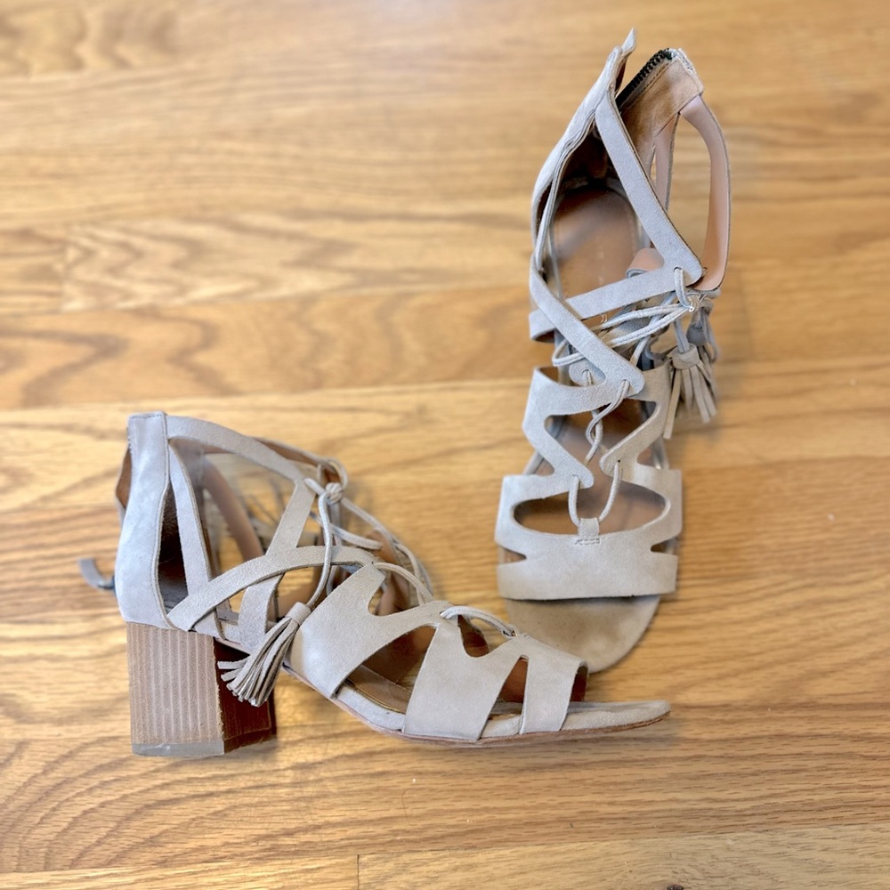 Elie Tahari Grey Suede Lace-up Block Heel Shoes. 7.5